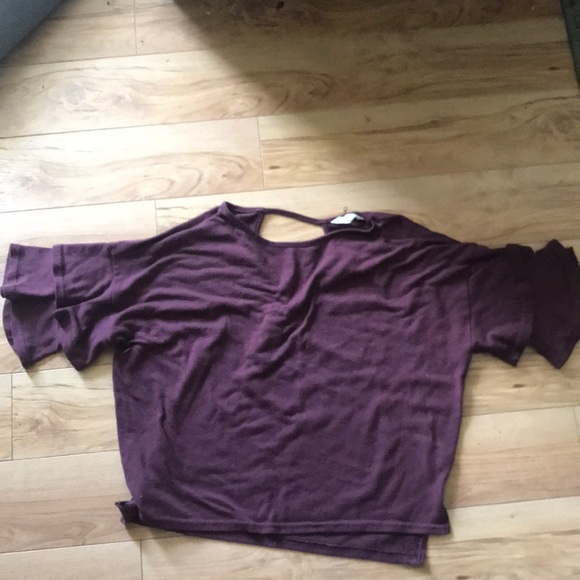 Tee shirt with cut out back - Picture 1 of 4